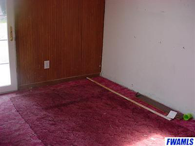 116 W Cherry St, Butler, IN 46721 photo 4