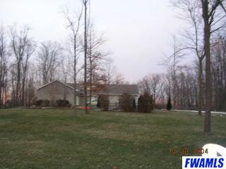 3577 E Baseline Rd, Albion, IN 46701 photo 1