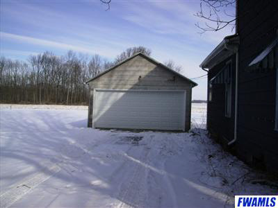 5831 E North St, Ossian, IN 46777 photo 2