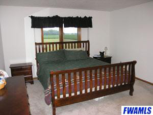 8231 Yoder Rd, Yoder, IN 46798 photo 15