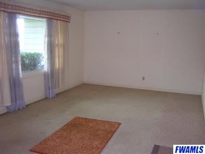 8914 Lafayette Center Rd, Yoder, IN 46798 photo 7