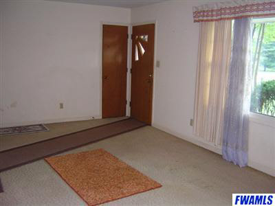 8914 Lafayette Center Rd, Yoder, IN 46798 photo 6