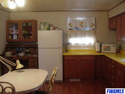 16311 Douglas St, Yoder, IN 46798 photo 9