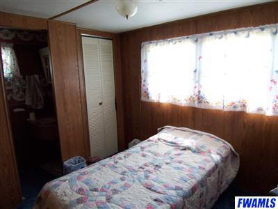 495 E Lagro, Redkey, IN 47373 photo 5