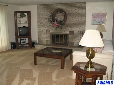 5422 Twilight Ln, Fort Wayne, IN 46835 photo 3