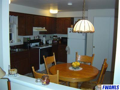 1302 Dennison Ln, Auburn, IN 46706 photo 5