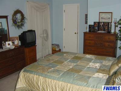 1302 Dennison Ln, Auburn, IN 46706 photo 7