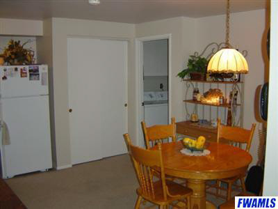 1302 Dennison Ln, Auburn, IN 46706 photo 6
