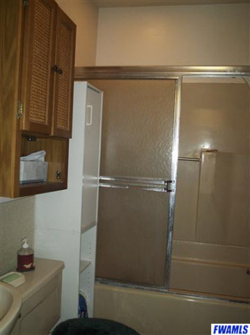 5730 E Paulding Rd, Fort Wayne, IN 46816 photo 9