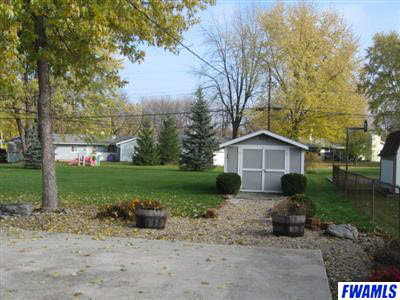 7625 Worth Dr, Fort Wayne, IN 46819 photo 2