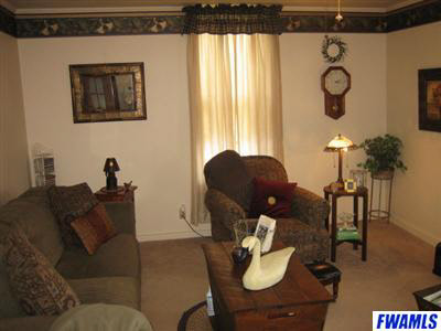 305 E Silver, Bluffton, IN 46714 photo 6