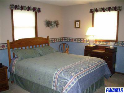429 S 500 E, Bluffton, IN 46714 photo 8
