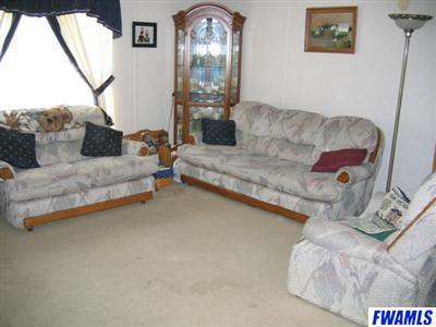 19625 Flatrock Rd, Monroeville, IN 46773 photo 3