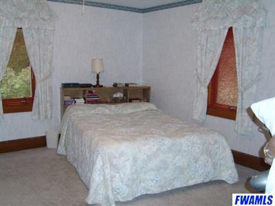 617 E Water St, Berne, IN 46711 photo 11