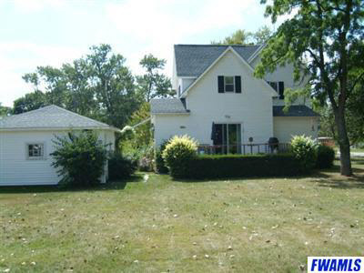 617 E Water St, Berne, IN 46711 photo 2