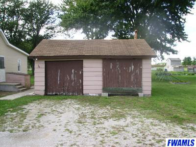 16234 Douglas St, Yoder, IN 46798 photo 2