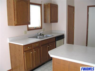 1109 Brittany Pl, Fort Wayne, IN 46825 photo 4