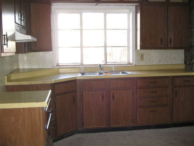 203 E Park St, Colfax, IN 46035 photo 6