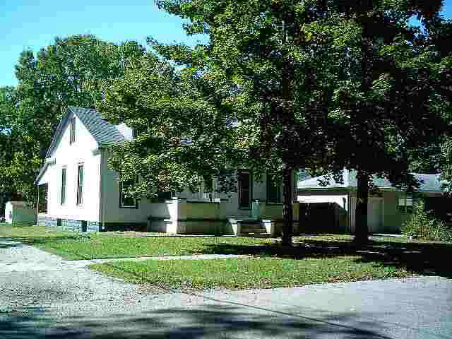 715 6th St, Covington, IN 47932 photo 1