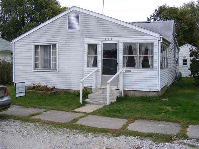 955 Central Ave, Frankfort, IN 46041 photo 1