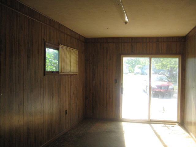 107 S Oak St, West Lebanon, IN 47991 photo 9
