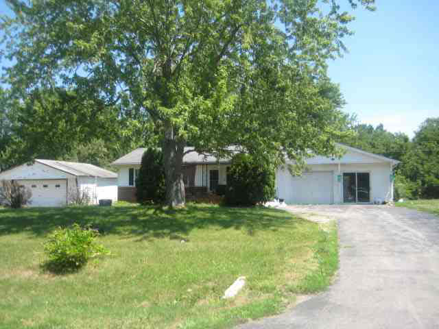 107 S Oak St, West Lebanon, IN 47991 photo 1