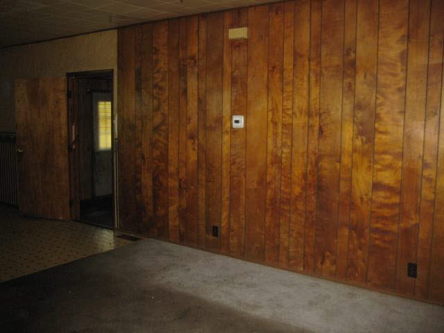 107 S Oak St, West Lebanon, IN 47991 photo 3