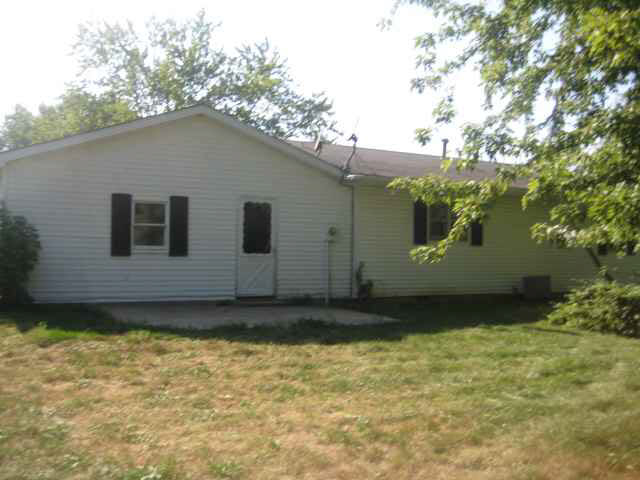 107 S Oak St, West Lebanon, IN 47991 photo 12