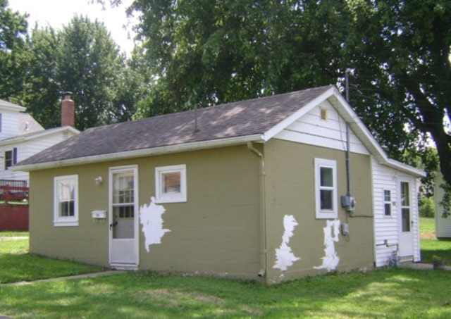 205 E Pne, Attica, IN 47918 photo 9
