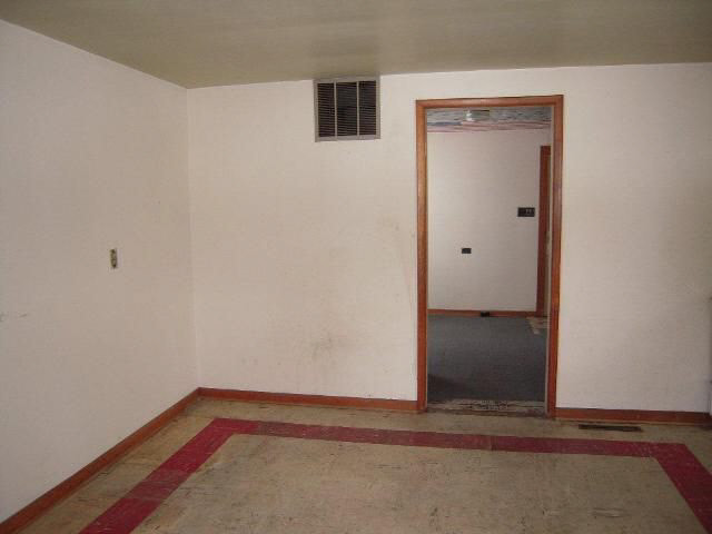 906 E 8th St, Fowler, IN 47944 photo 4