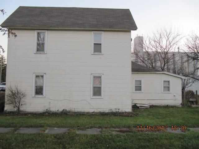 122 N Maine St, Remington, IN 47977 photo 2
