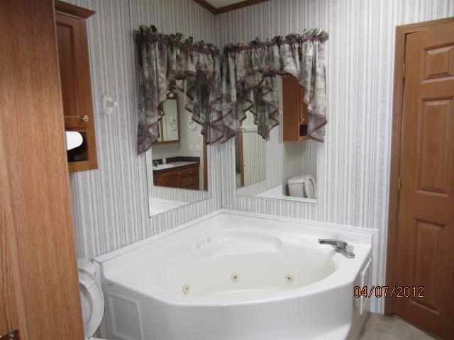 6776 S Meridian, Oxford, IN 47971 photo 9