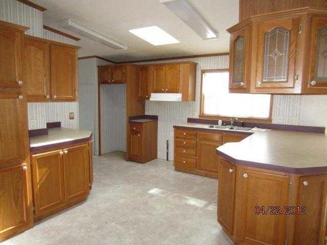 6776 S Meridian, Oxford, IN 47971 photo 4