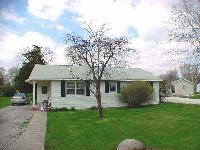 907 E 8th, Fowler, IN 47944 photo 1