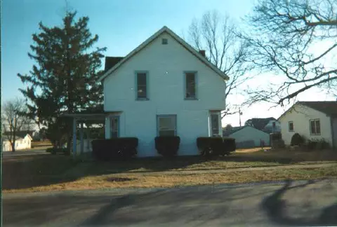 507 E Walnut, Chalmers, IN 47929 photo 1