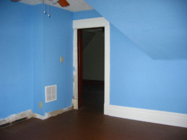 307 E Main St, Flora, IN 46929 photo 5