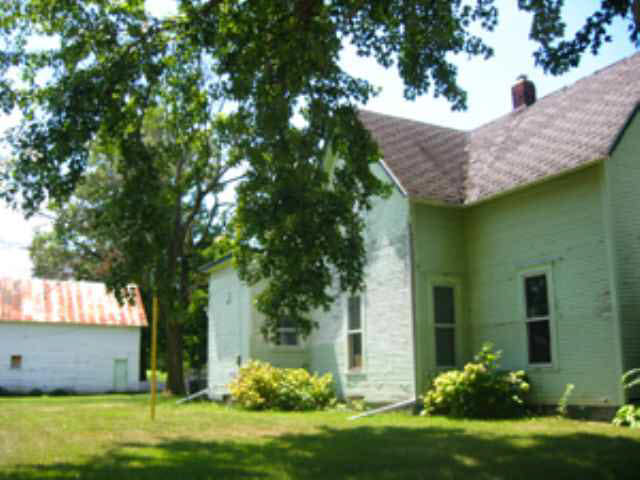 307 E Main St, Flora, IN 46929 photo 7