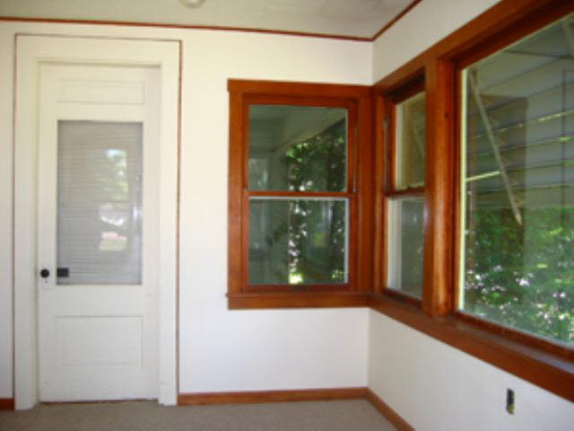 307 E Main St, Flora, IN 46929 photo 2