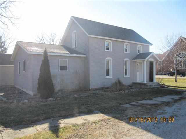 101 E Broadway, Brook, IN 47922 photo 1