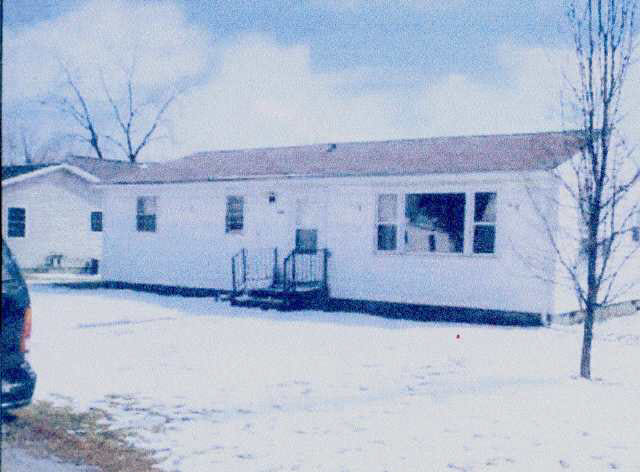 409 E 7th St, Brookston, IN 47923 photo 1