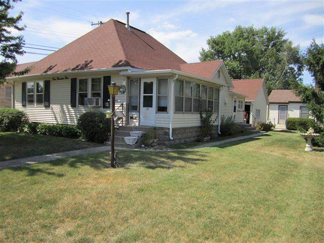 405 407 E 1st St, Fowler, IN 47944 photo 1