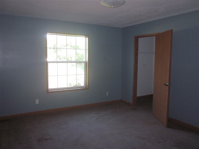 607 N Railroad St, Brook, IN 47922 photo 6