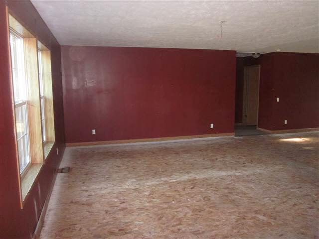 607 N Railroad St, Brook, IN 47922 photo 3