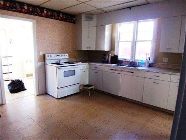 117 S Wabash St, New Richmond, IN 47967 photo 8