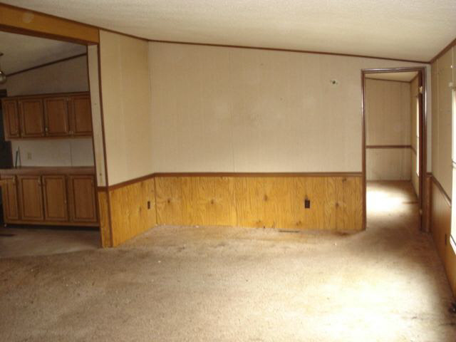 462 E 1300 N, Demotte, IN 46392 photo 4