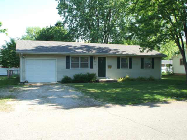 905 Marion Ave, Covington, IN 47932 photo 1