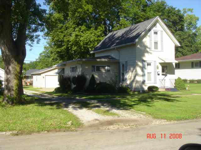 616 N Union St, Delphi, IN 46923 photo 2