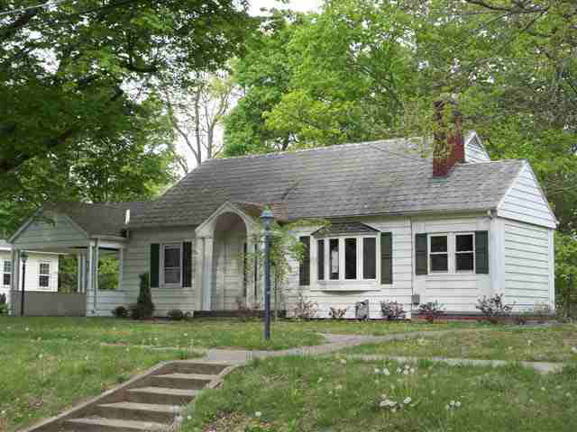 213 E North St, Delphi, IN 46923 photo 1
