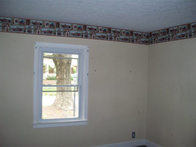 213 E North St, Delphi, IN 46923 photo 6