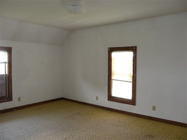 552 S Meridian Rd, Fowler, IN 47944 photo 8